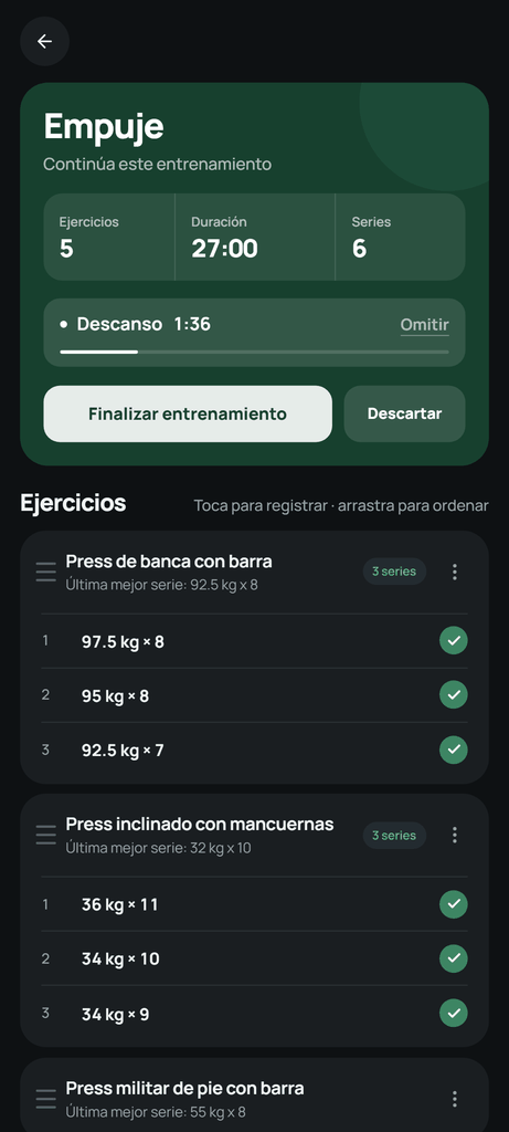 El entrenamiento activo muestra la cuenta atrás de descanso junto al ejercicio registrado.